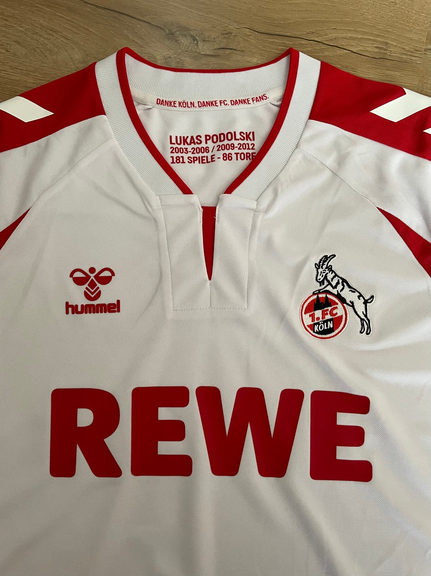 1. FC Köln 🇩🇪 ‘24 - ‘25 Lukas Podolski Special (Player) - New without Tags