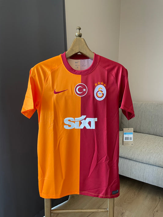 Galatasaray 🇹🇷 Heimtrikot (Fanversion) 23/24 - Neu mit Etikett